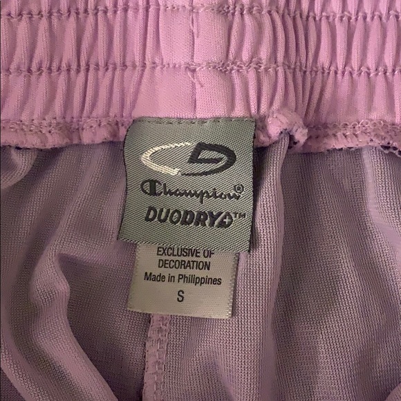 Champion shorts!! - Picture 3 of 4